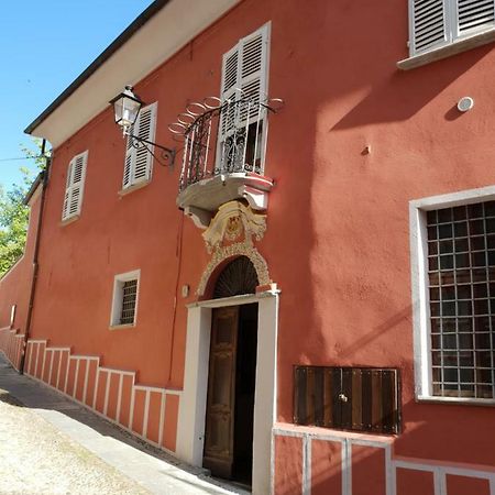 الشقق الفندقية كوستيليولي دستيفي  La Rocca Di Efisio المظهر الخارجي الصورة
