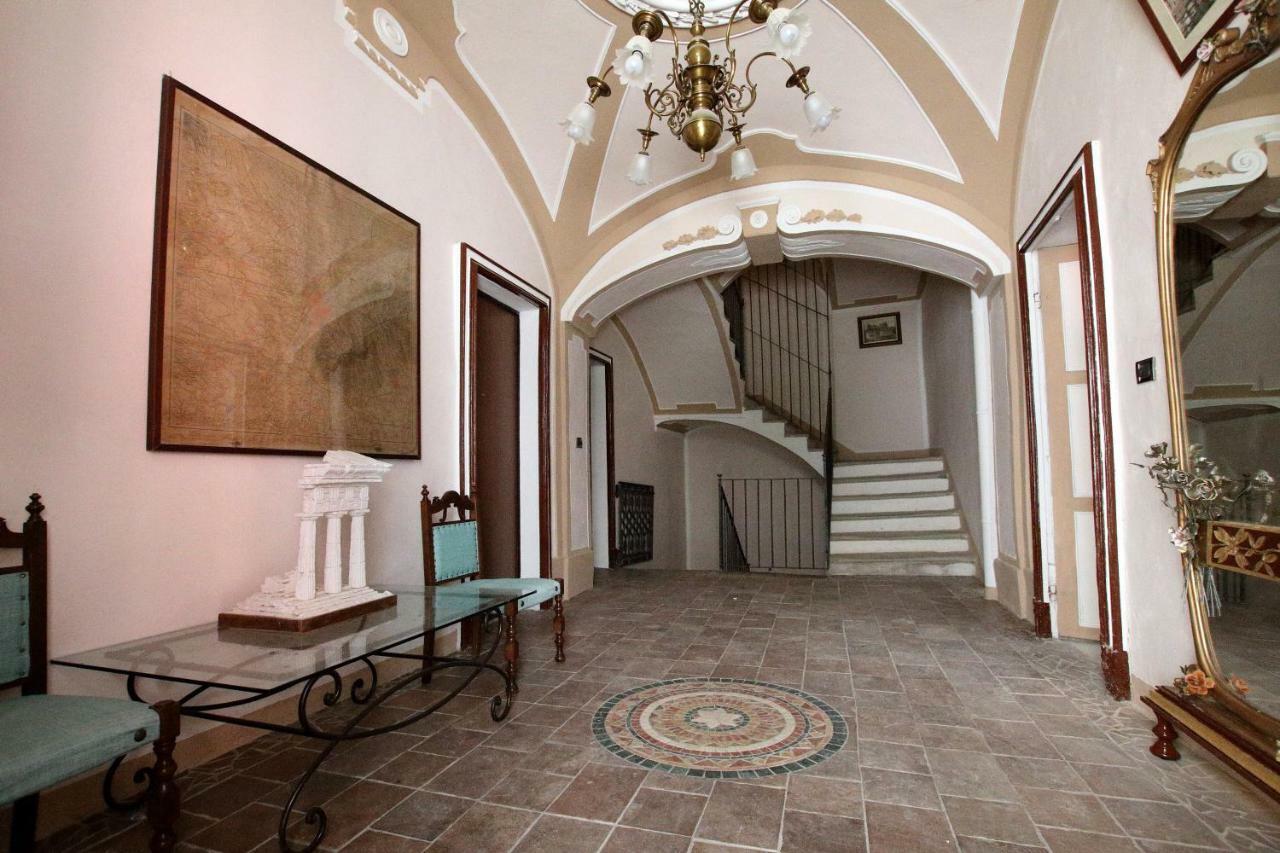 الشقق الفندقية كوستيليولي دستيفي  La Rocca Di Efisio المظهر الخارجي الصورة