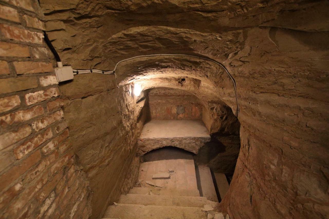 الشقق الفندقية كوستيليولي دستيفي  La Rocca Di Efisio المظهر الخارجي الصورة